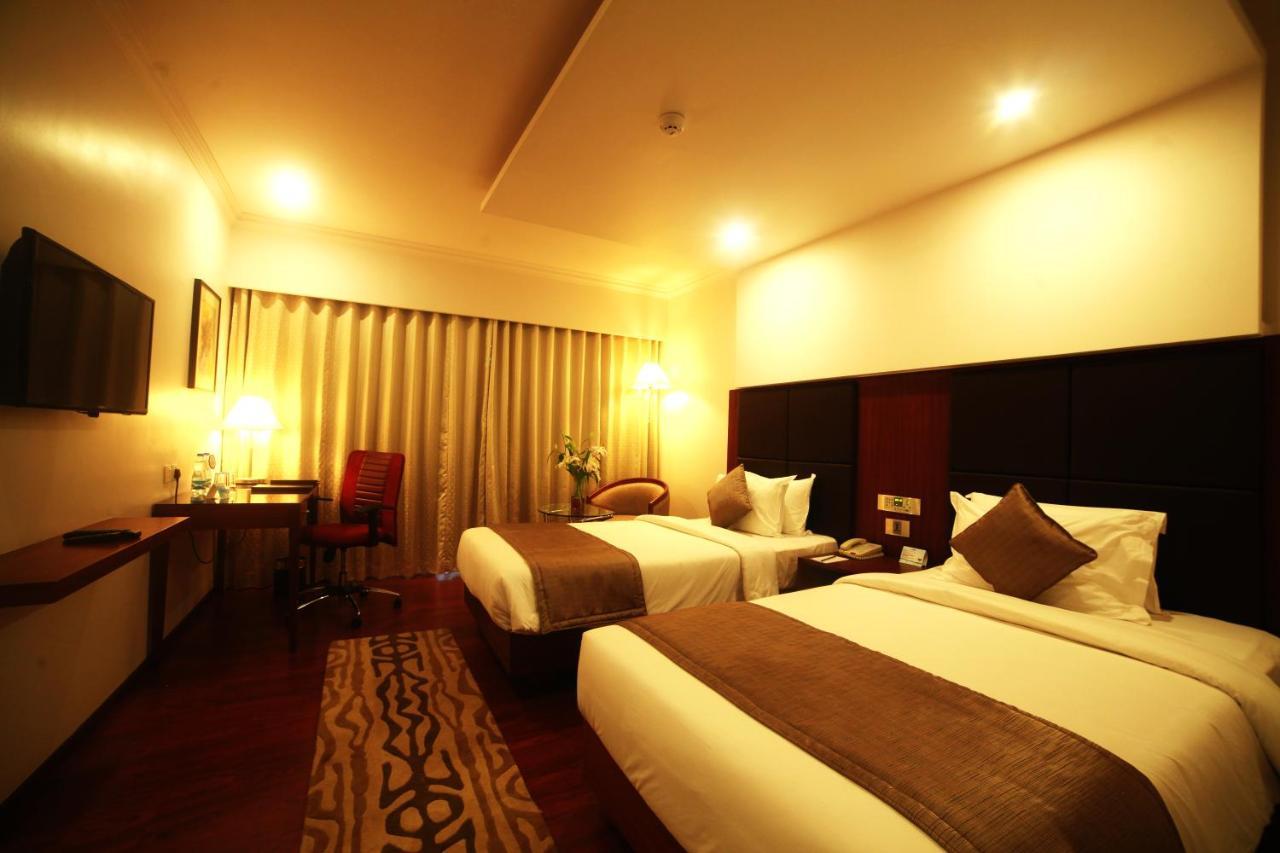Olive Downtown Hotel Kochi Exterior foto