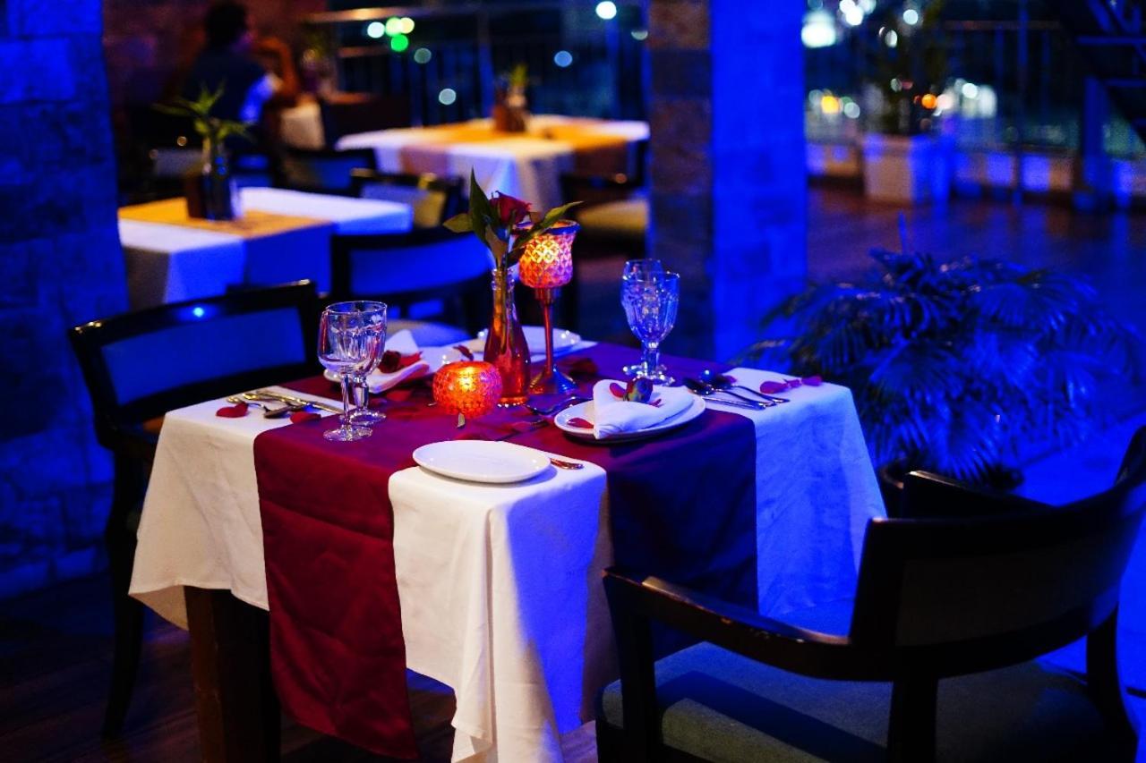 Olive Downtown Hotel Kochi Exterior foto
