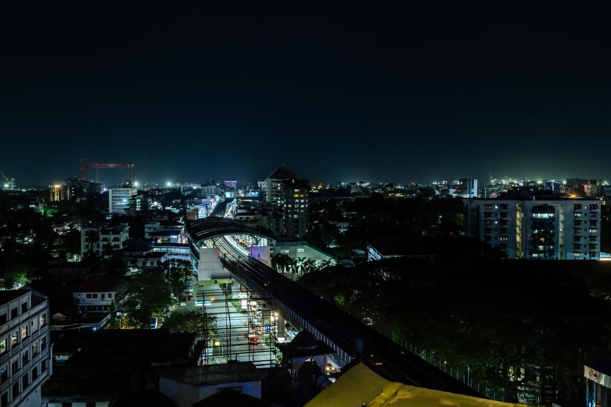 Olive Downtown Hotel Kochi Exterior foto