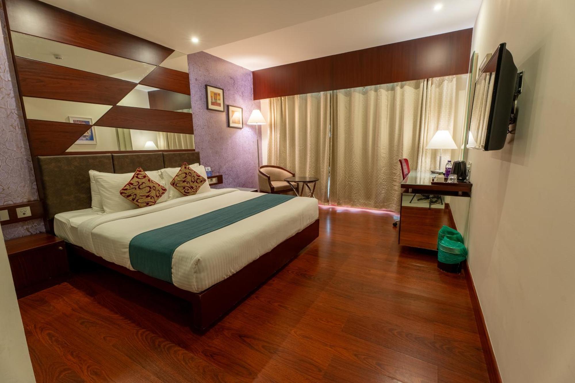 Olive Downtown Hotel Kochi Exterior foto