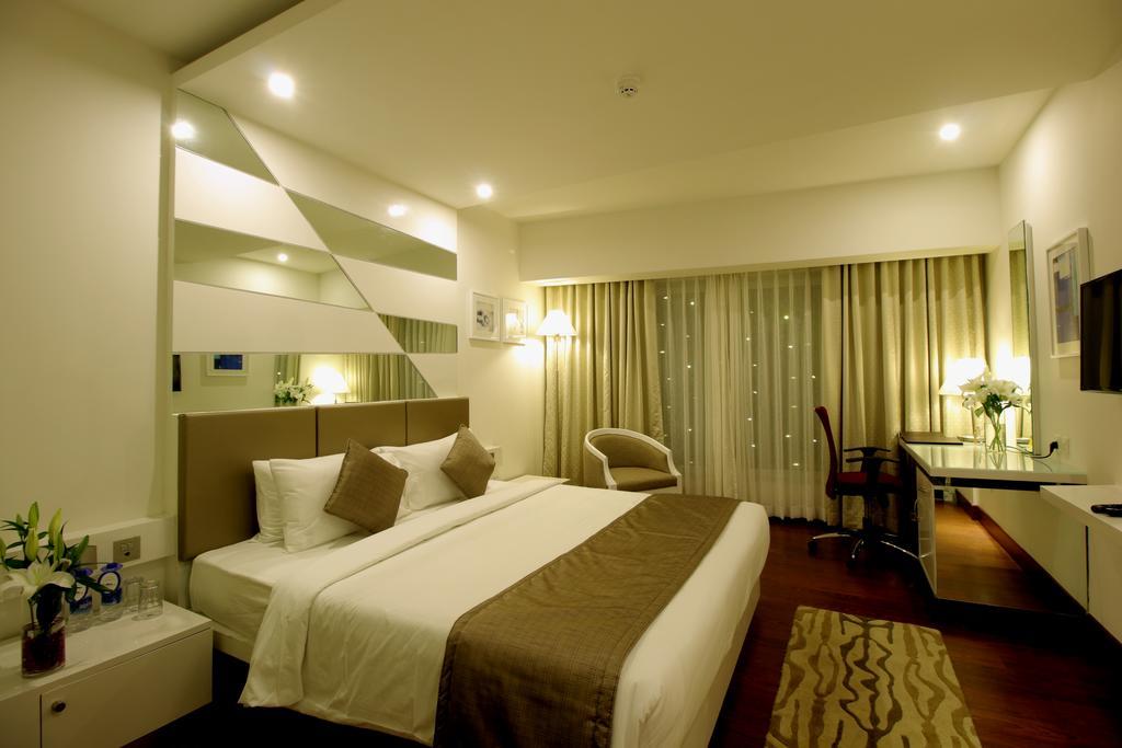 Olive Downtown Hotel Kochi Exterior foto